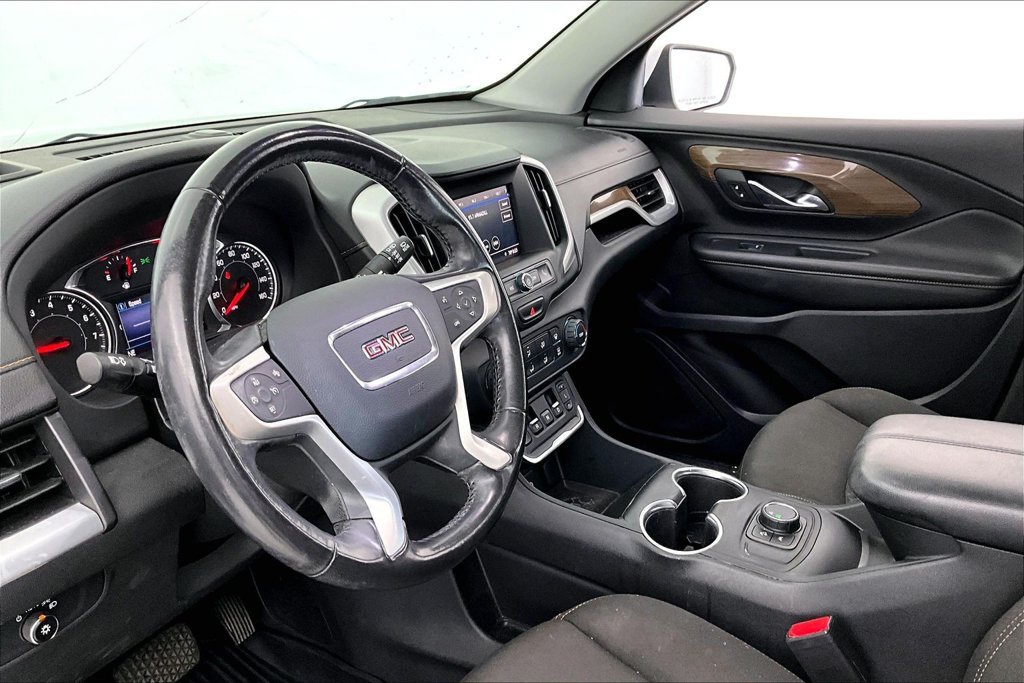 Used 2020 GMC Terrain SLE FWD image 16