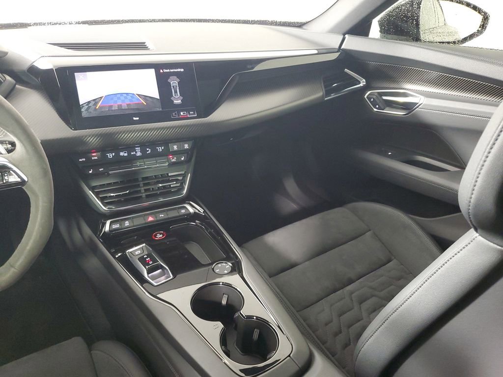 Used 2022 Audi e-tron GT Premium Plus w/ Performance Package image 16