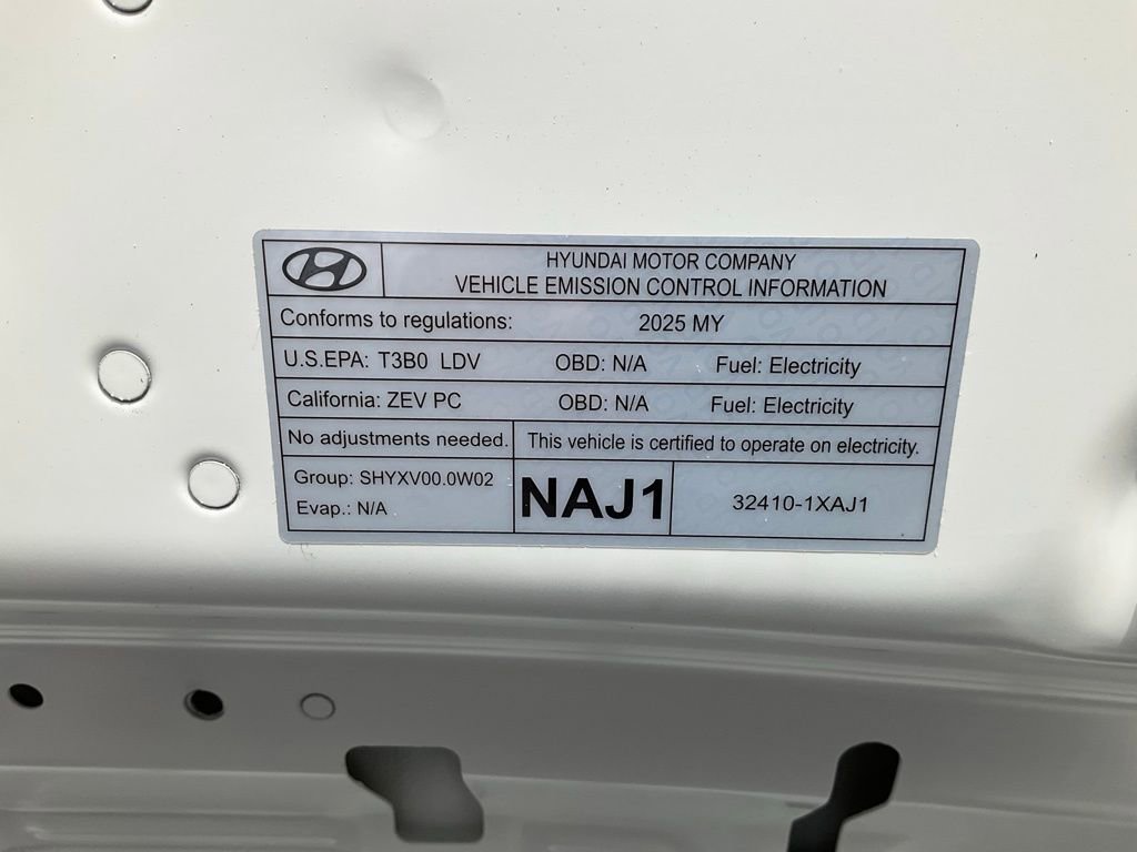 Used 2025 Hyundai Ioniq 5 SEL image 14