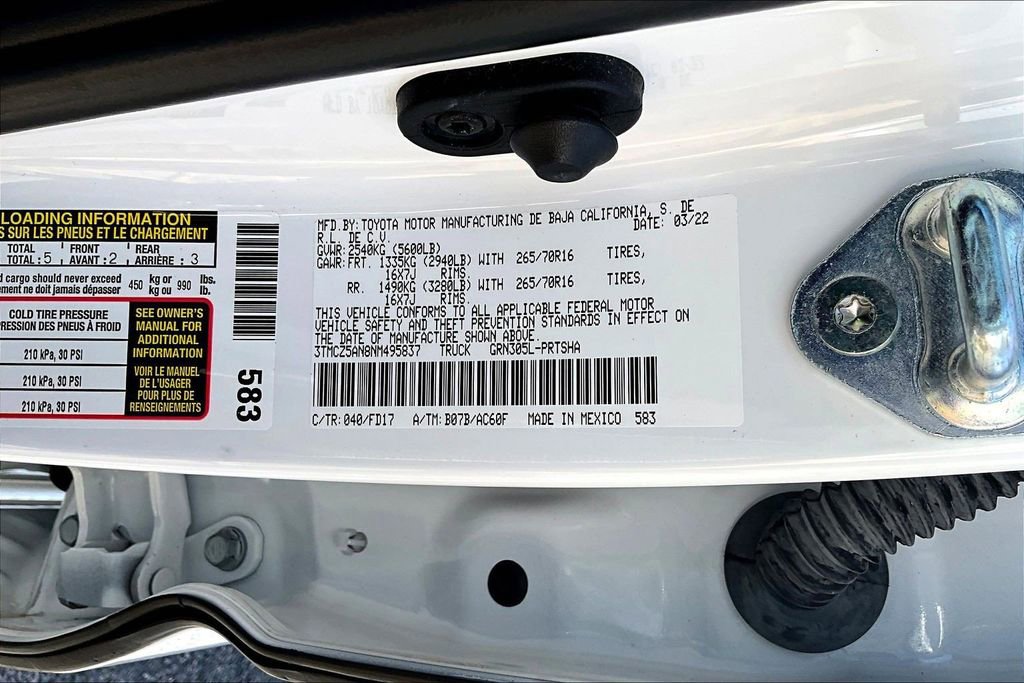 Used 2022 Toyota Tacoma TRD Off-Road w/ Technology Package image 21