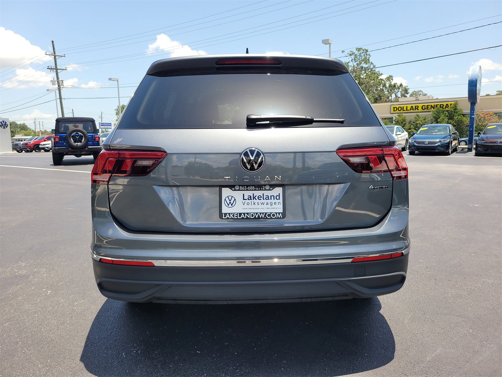 Used 2024 Volkswagen Tiguan S image 6