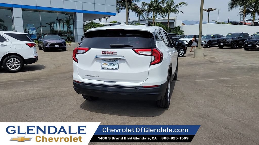 Certified 2024 GMC Terrain SLE FWD image 7