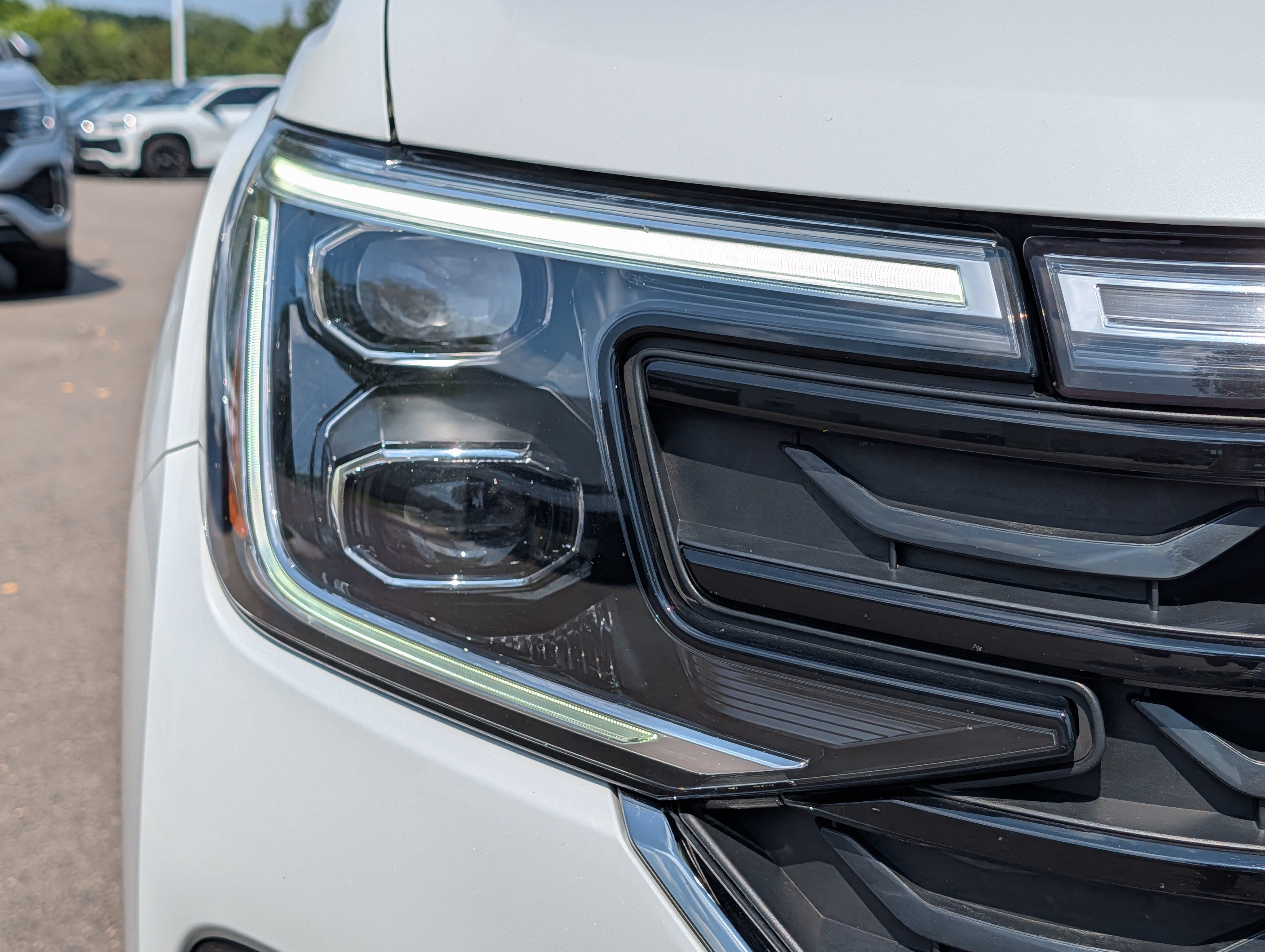 Certified 2025 Volkswagen Atlas SEL Premium R-Line AWD/4WD image 16