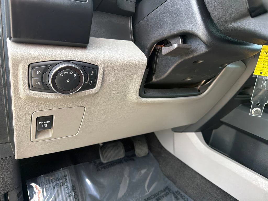 Used 2019 Ford F150 XL w/ Equipment Group 101A Mid RWD image 19