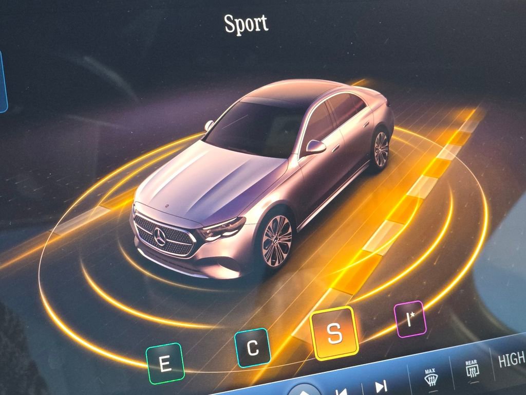 New 2026 Mercedes-Benz E 450 4MATIC Sedan image 33
