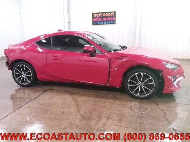 Used 2017 Toyota 86 image 2