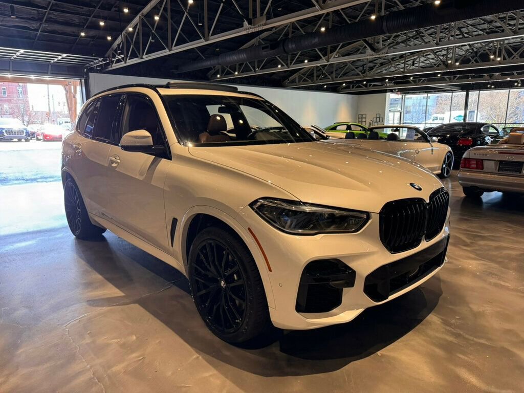 Used 2023 BMW X5 M50i w/ Executive Package image 7
