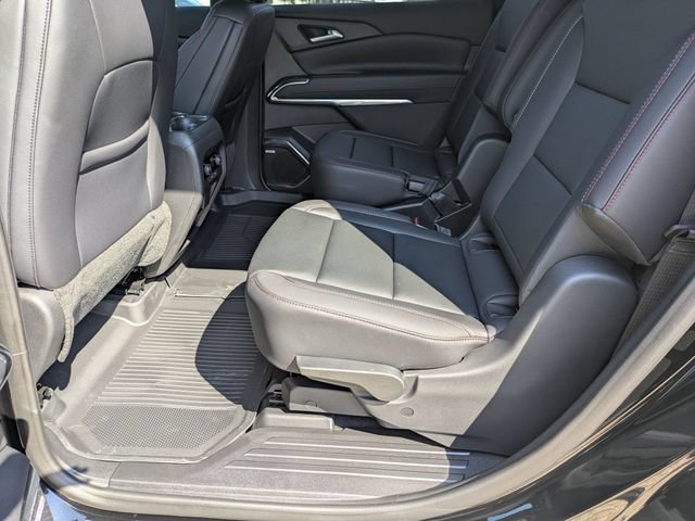 New 2026 Chevrolet Traverse Z71 w/ Enhanced Driving Package AWD/4WD image 28