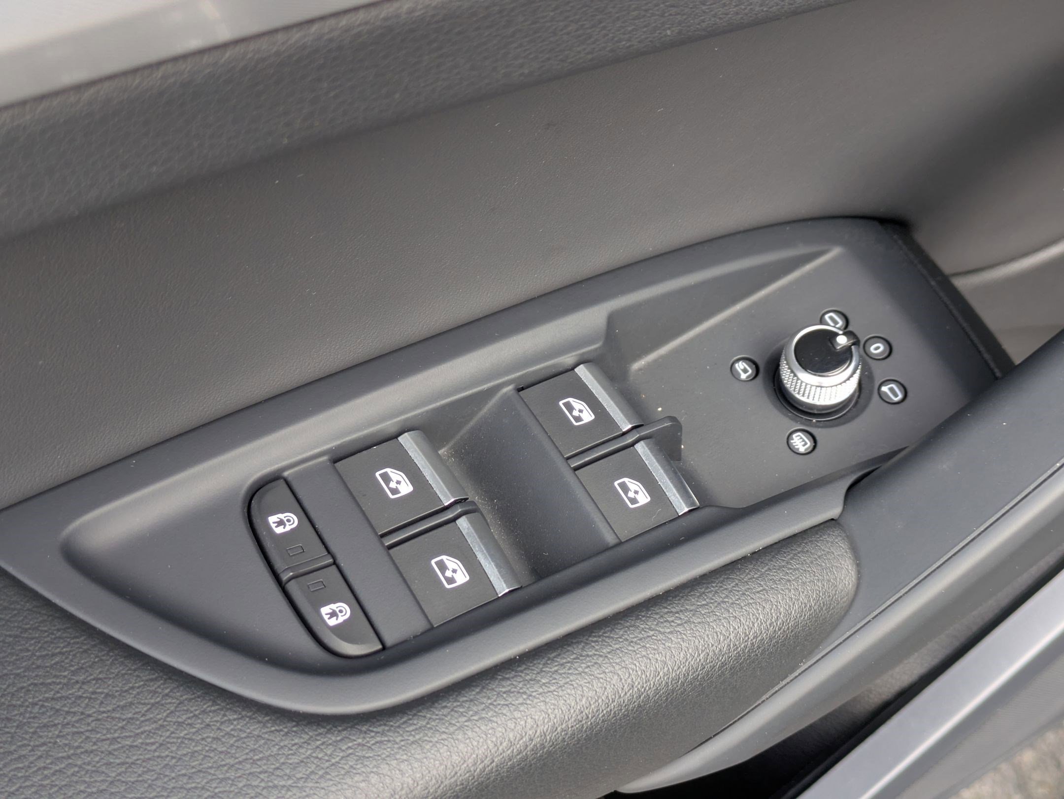 Certified 2024 Audi Q5 2.0T Premium w/ Summer of Audi Package image 11