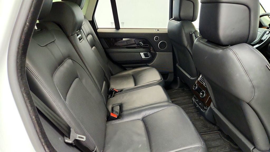 Used 2020 Land Rover Range Rover HSE AWD/4WD image 22