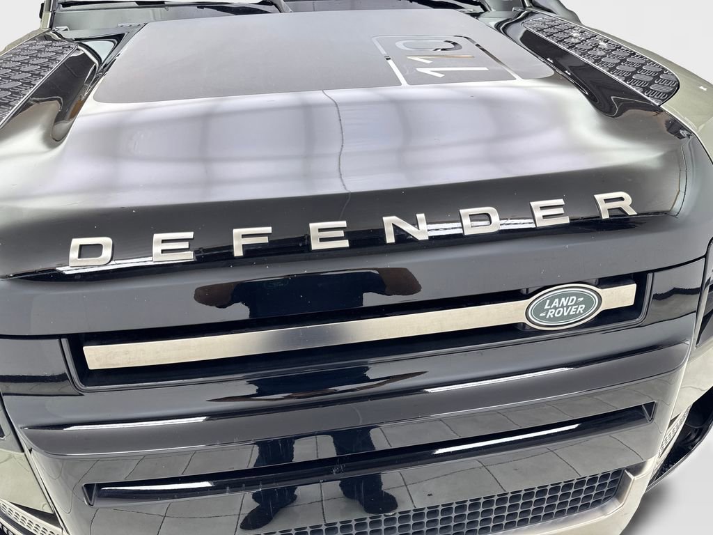 Used 2023 Land Rover Defender 110 X AWD/4WD image 25