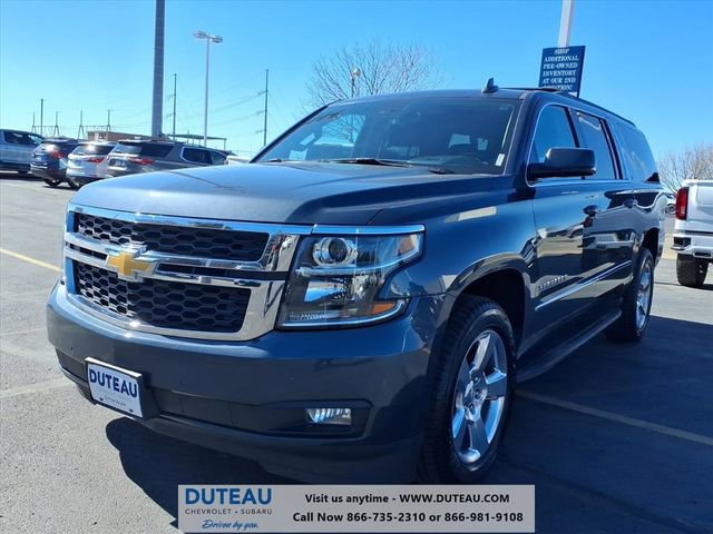 Used 2020 Chevrolet Suburban LT w/ Luxury Package image 3