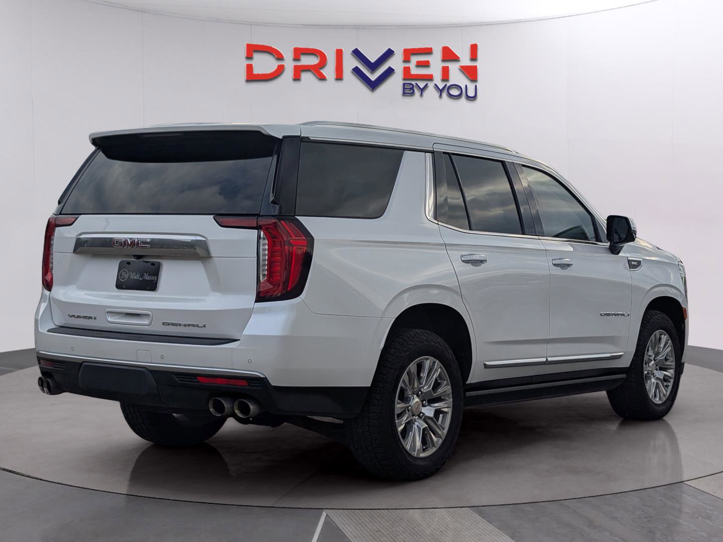 Used 2022 GMC Yukon Denali AWD/4WD image 5