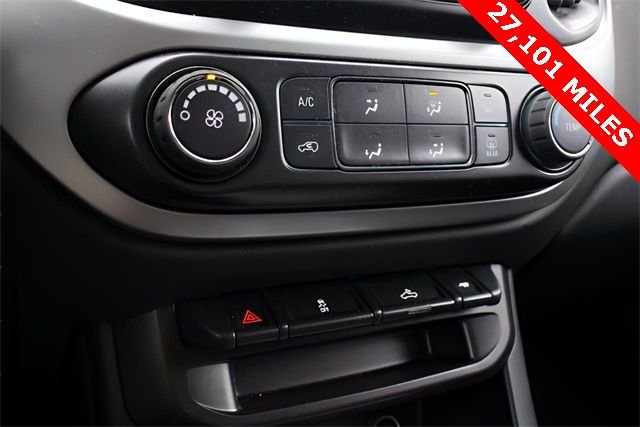Used 2022 Chevrolet Colorado LT AWD/4WD image 23