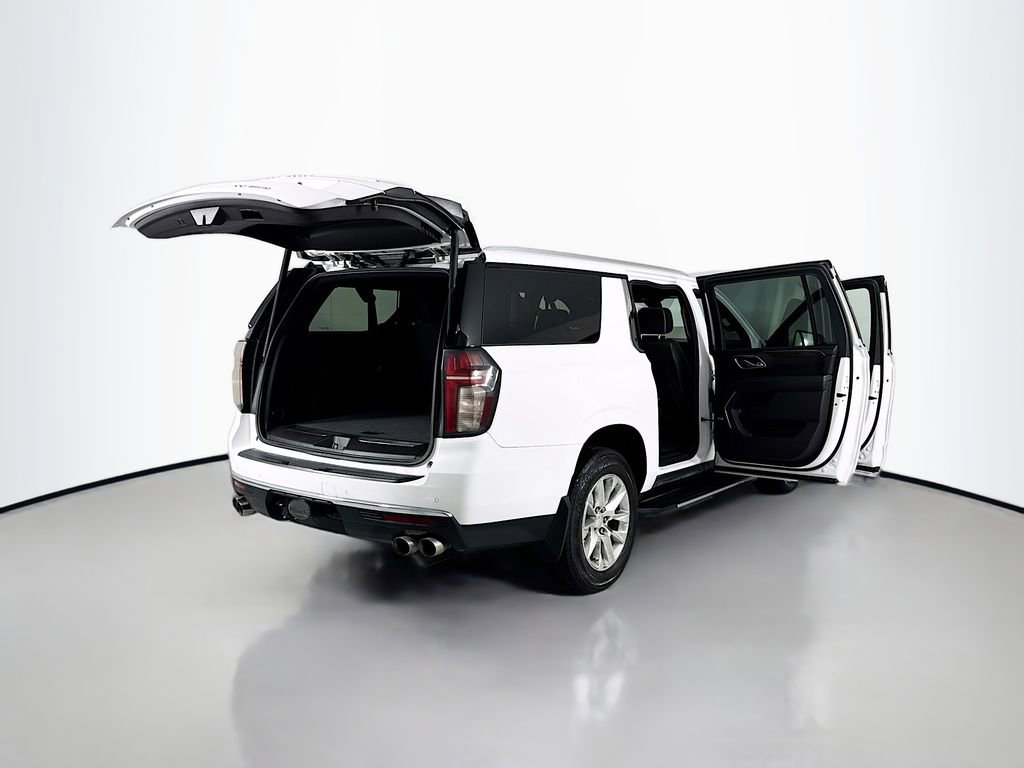 Used 2021 Chevrolet Suburban Premier w/ Premium Package AWD/4WD image 30