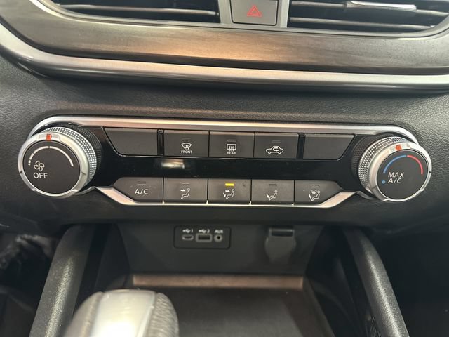 Used 2024 Nissan Altima 2.5 SV AWD/4WD image 29