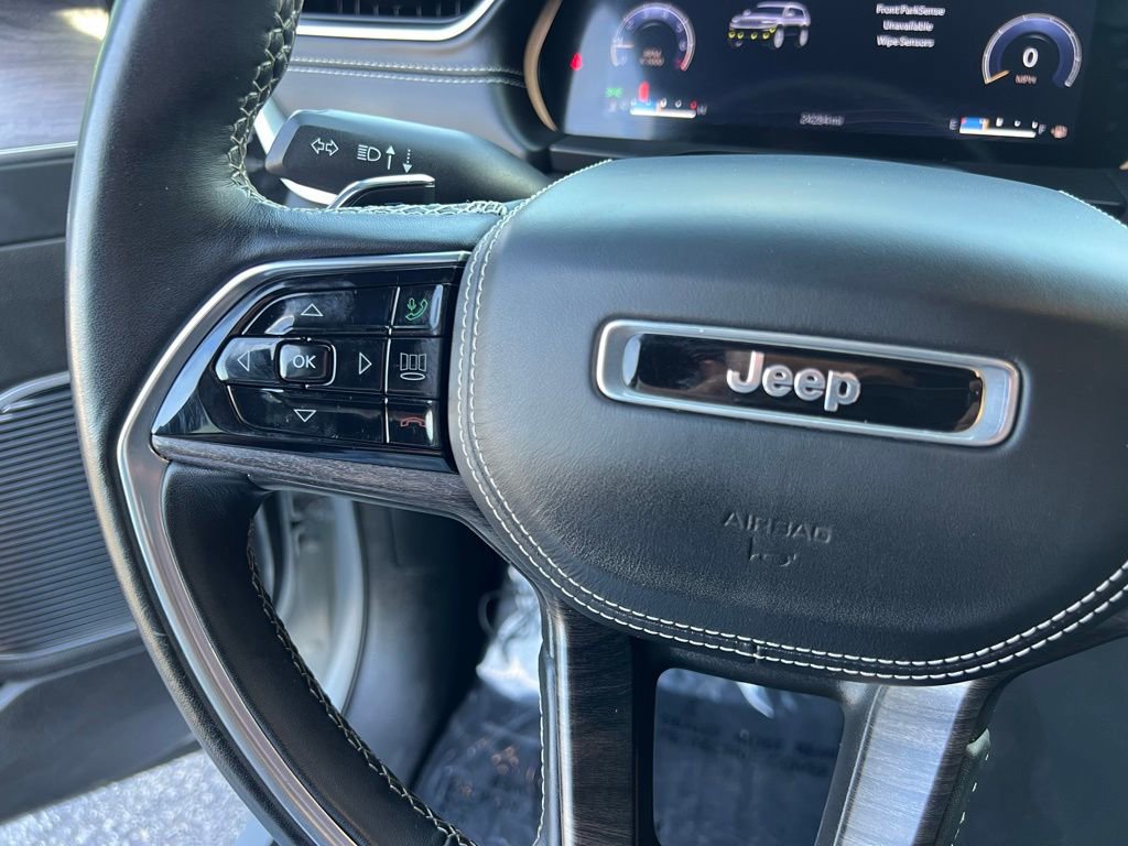 Used 2022 Jeep Grand Cherokee L Overland image 44