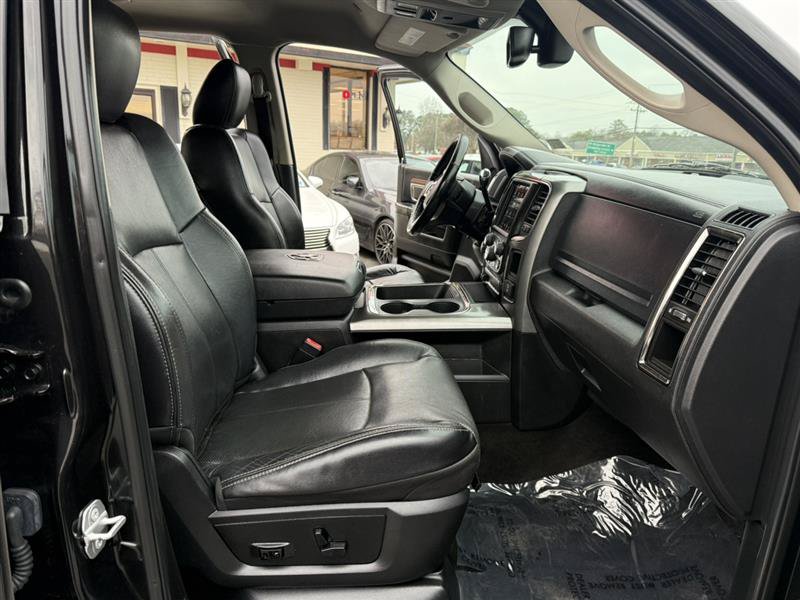 Used 2018 RAM 2500 Laramie w/ Sport Appearance Group AWD/4WD image 14