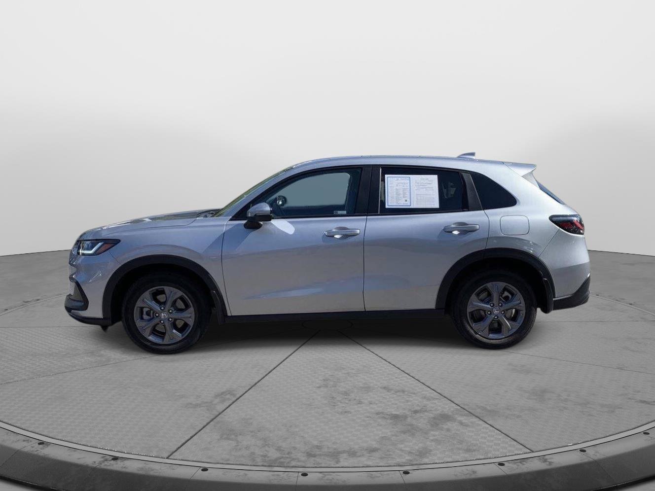 Certified 2026 Honda HR-V LX image 6