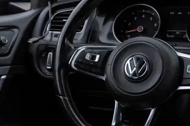 Used 2016 Volkswagen GTI SE w/ Lighting Package (SEL) image 23