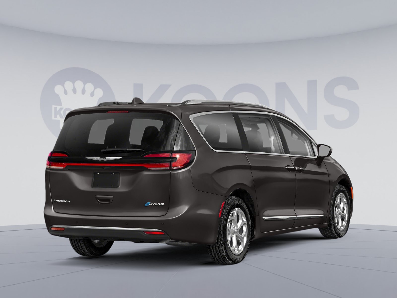 Used 2023 Chrysler Pacifica Touring-L FWD image 2