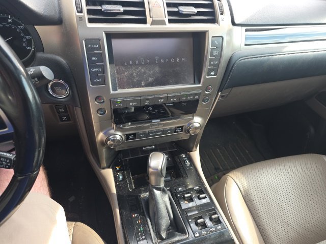 Used 2020 Lexus GX 460 Luxury w/ Accessory Package AWD/4WD image 6