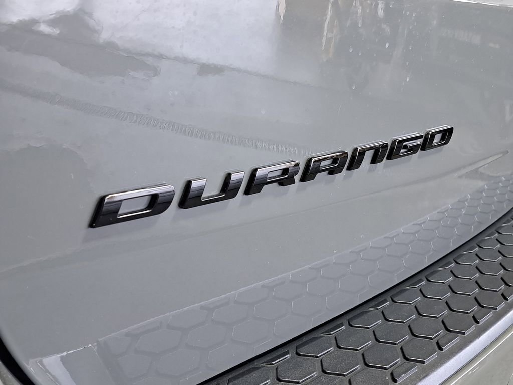 Used 2023 Dodge Durango R/T w/ Hemi Orange Plus Package image 7