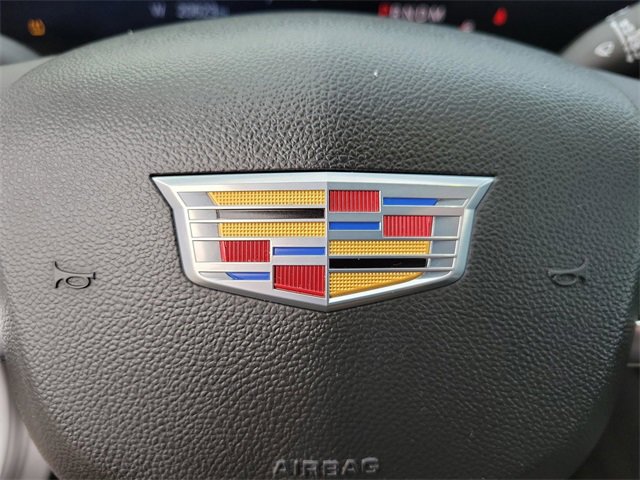 Used 2025 Cadillac XT4 Premium Luxury image 29