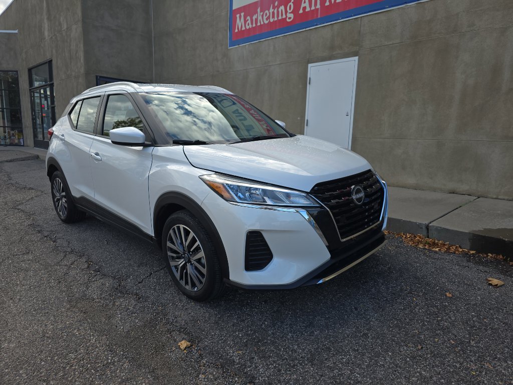 Used 2024 Nissan Kicks SV image 6