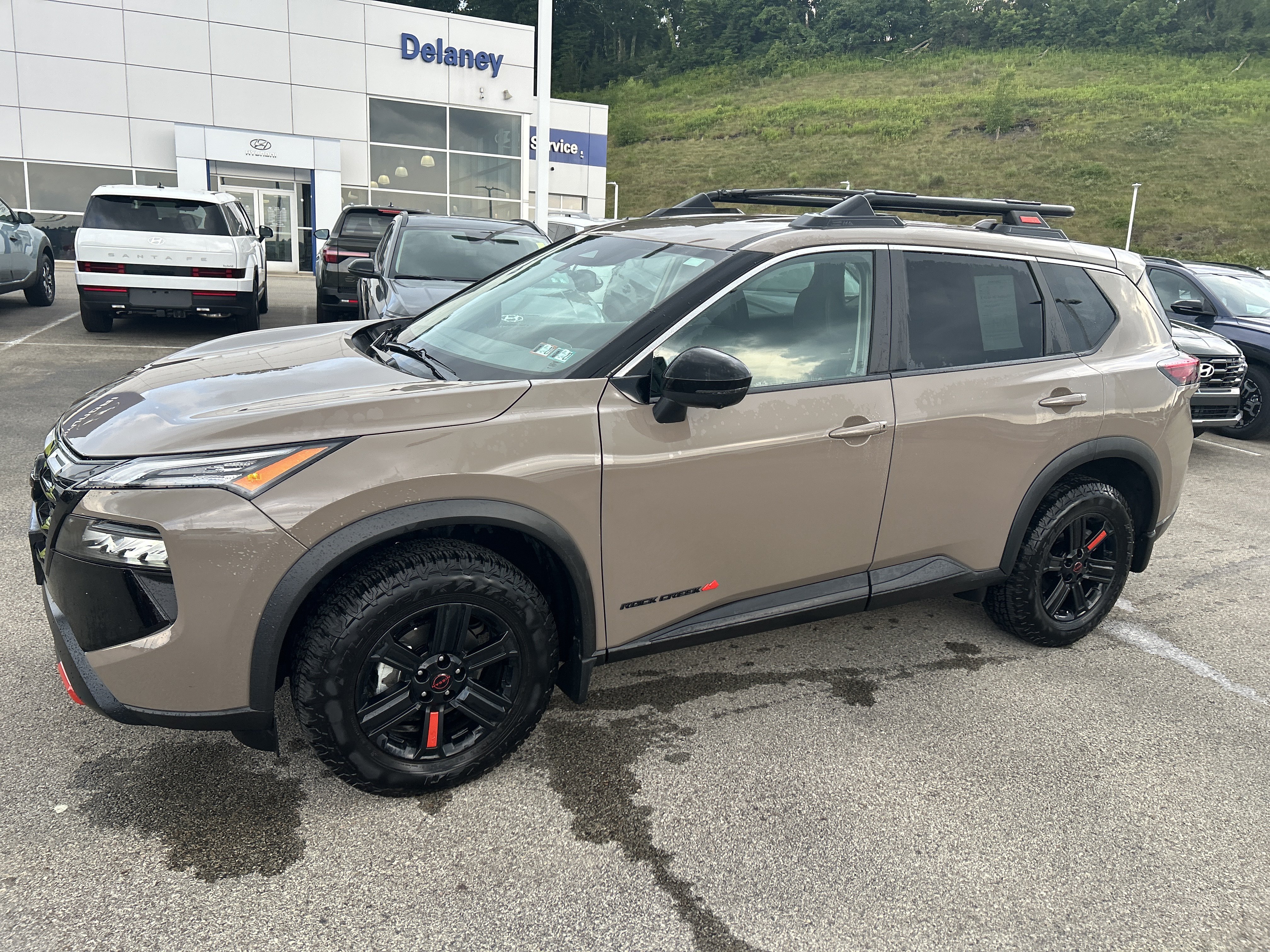 Used 2025 Nissan Rogue SV w/ Rock Creek Premium Package AWD/4WD image 8