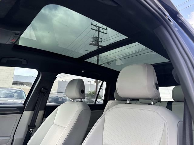 Certified 2024 Volkswagen Tiguan SE R-Line FWD image 16