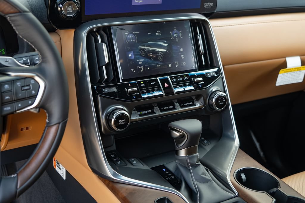 New 2026 Lexus LX 600 4WD w/ Luxury Package image 26