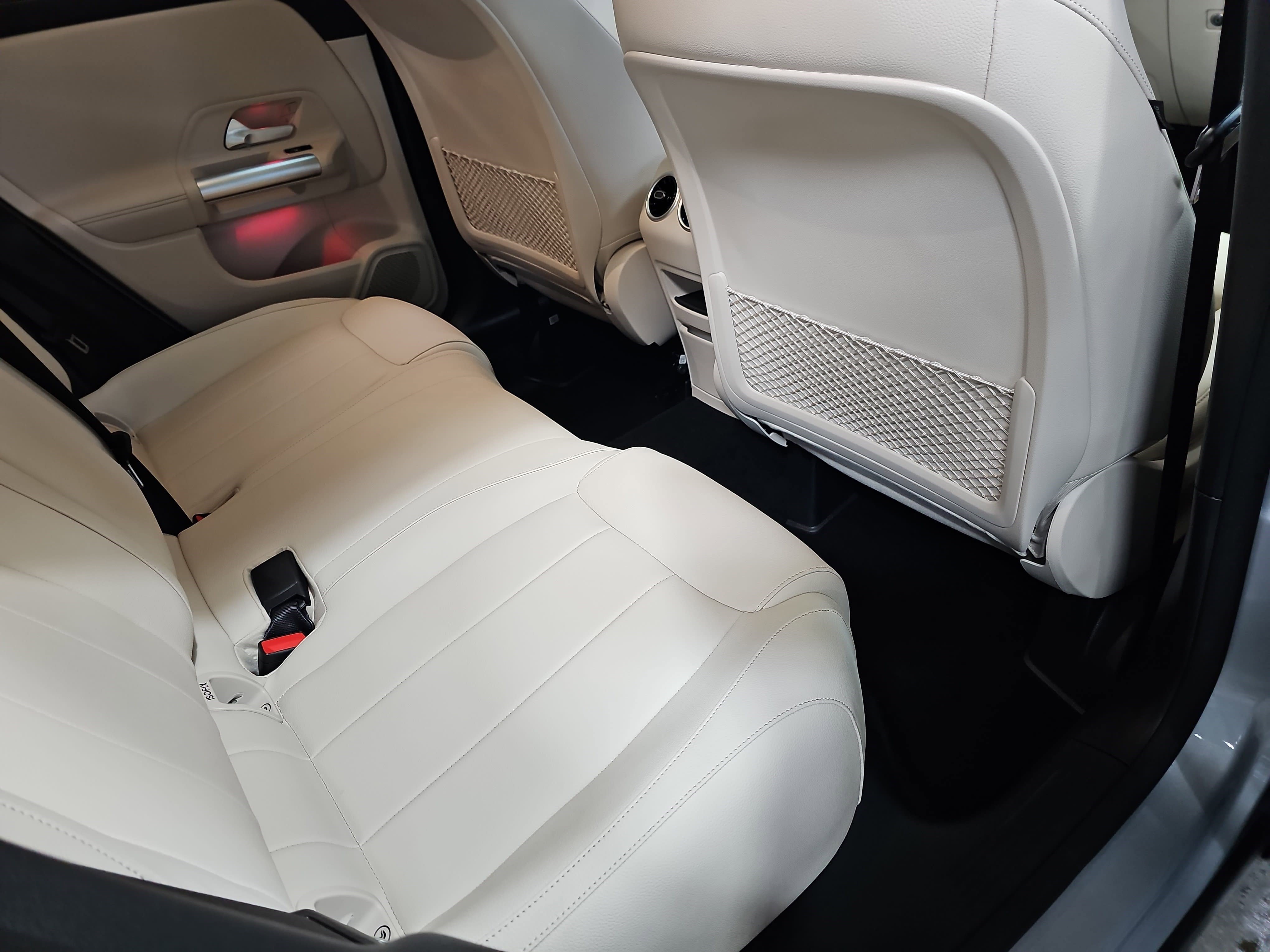 Certified 2025 Mercedes-Benz GLA 250 image 12