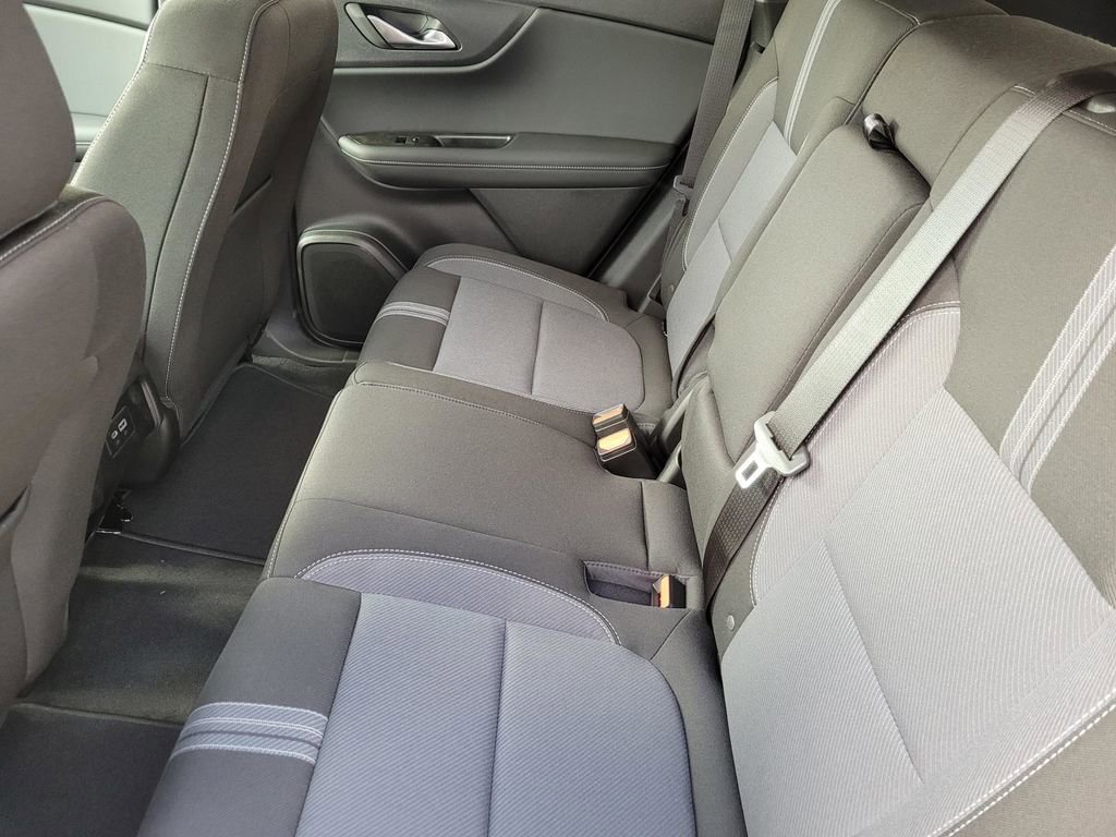 New 2026 Chevrolet Blazer LT image 9