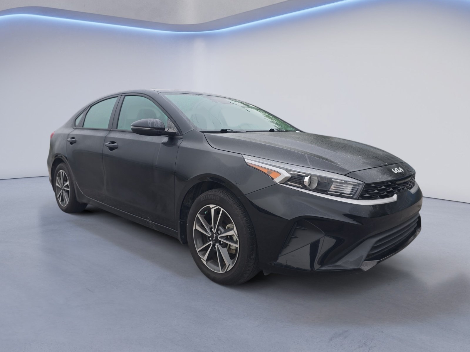Used 2024 Kia Forte LXS w/ LXS Technology Package FWD image 8