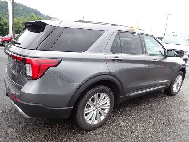 Certified 2025 Ford Explorer Platinum w/ LUX Leather Package AWD/4WD image 9