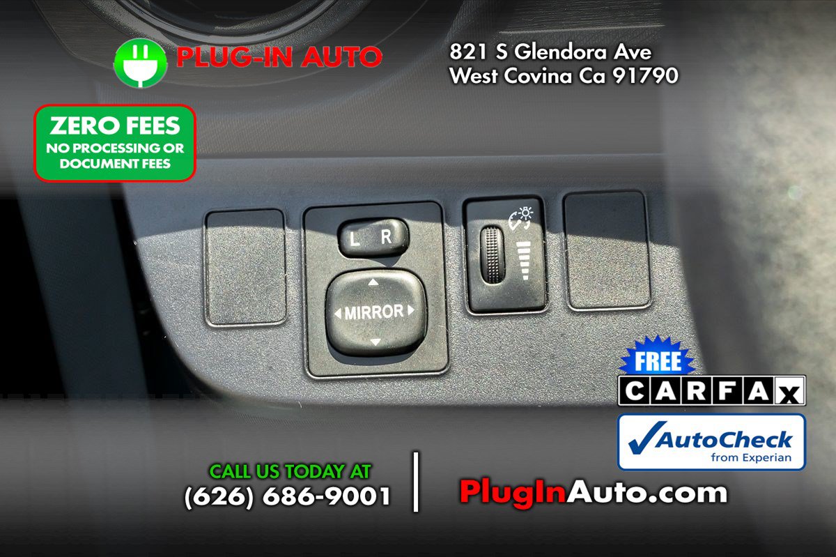 Used 2012 Toyota Prius C Four FWD image 19