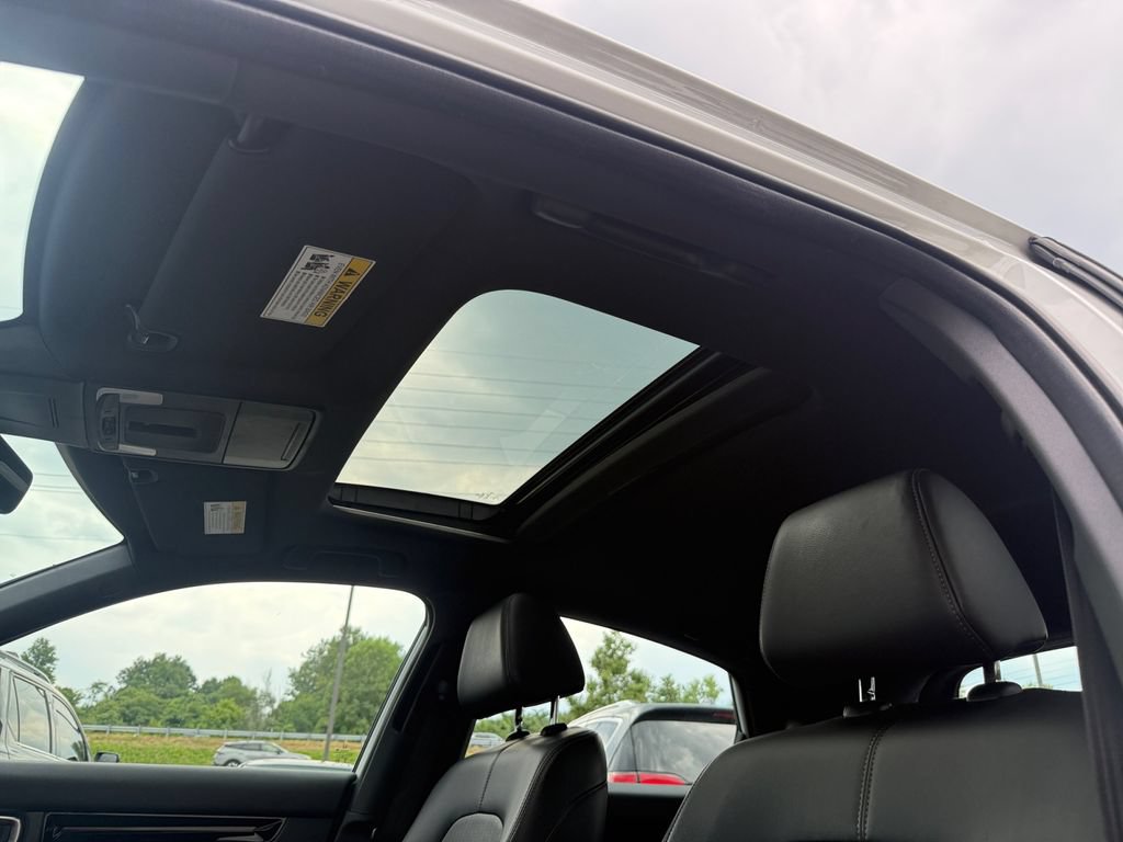 Used 2022 Honda Civic Sport Touring image 13