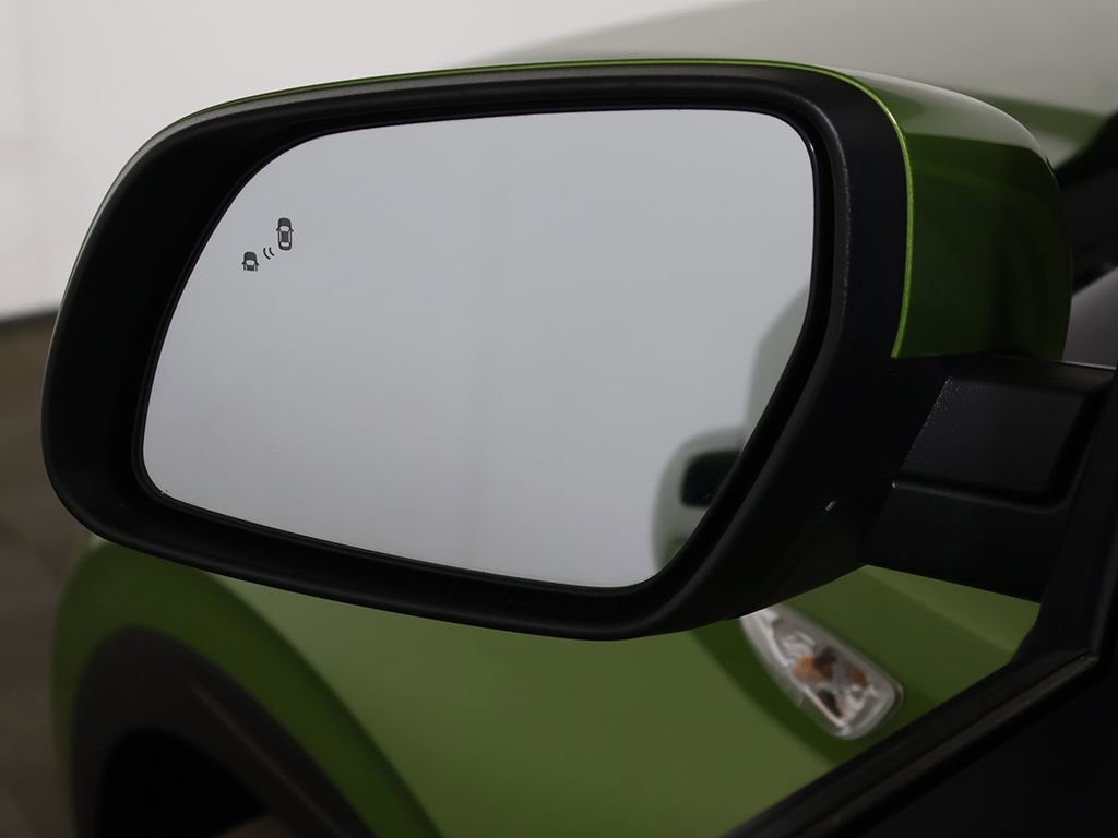 Certified 2024 Hyundai Venue SEL image 32