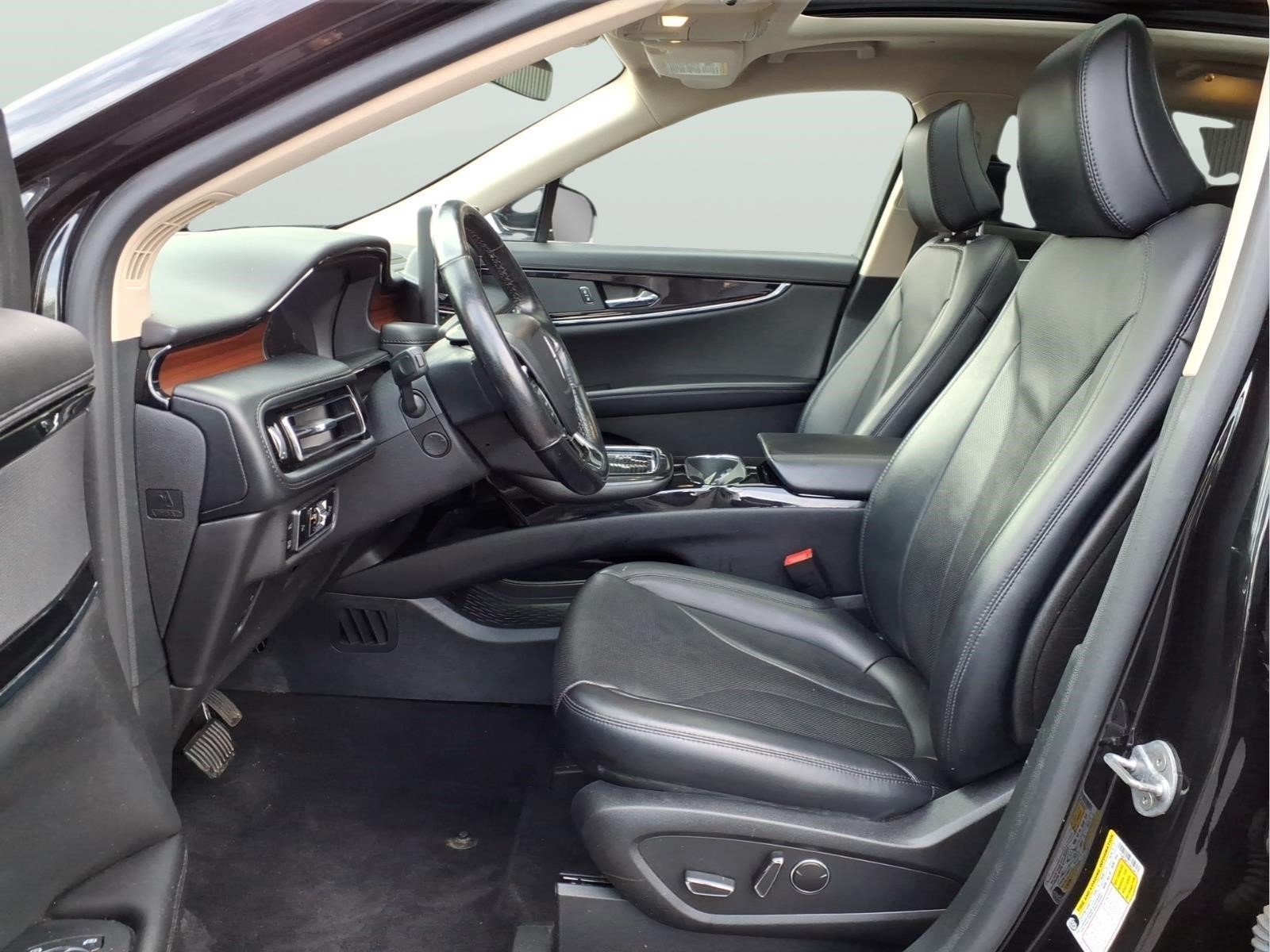 Used 2023 Lincoln Nautilus Reserve w/ Monochromatic Package AWD/4WD image 16