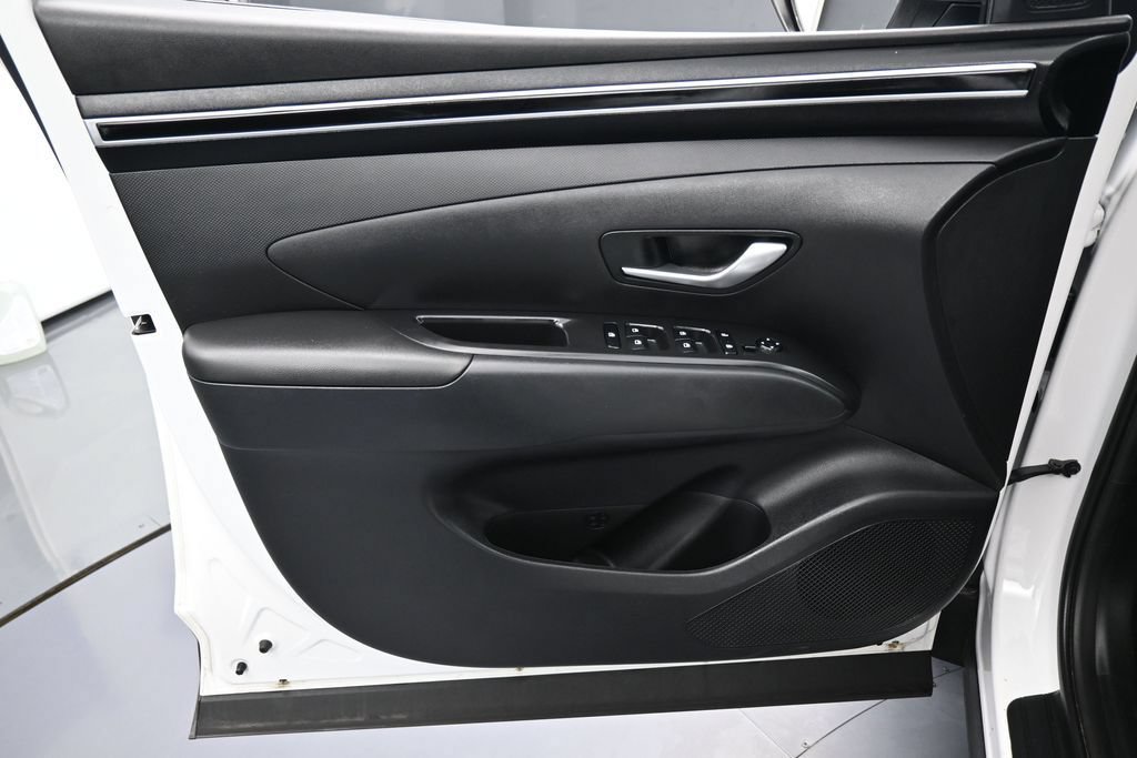 Used 2024 Hyundai Tucson SE FWD image 12