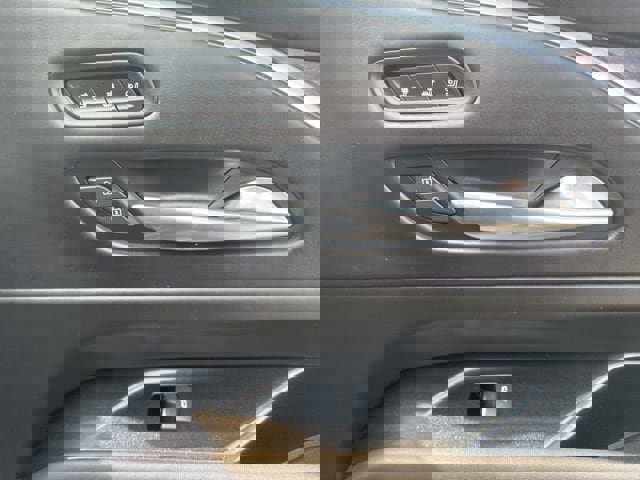 Used 2022 Cadillac Escalade Premium Luxury Platinum image 37