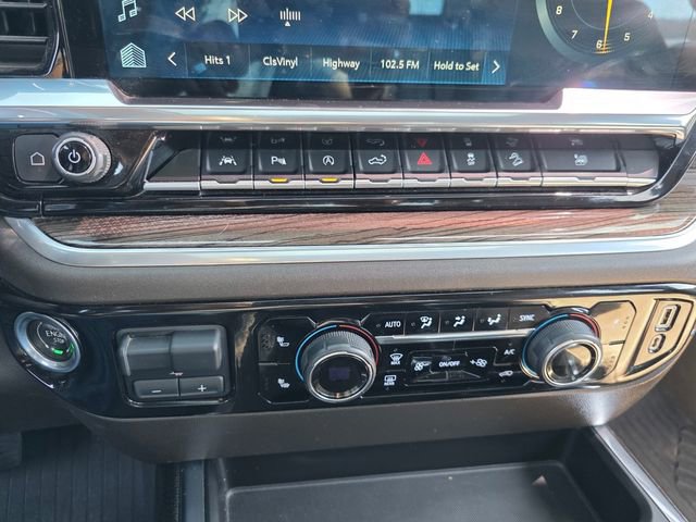 Used 2022 Chevrolet Silverado 1500 LT Trail Boss w/ LT Trail Boss Premium Package AWD/4WD image 21