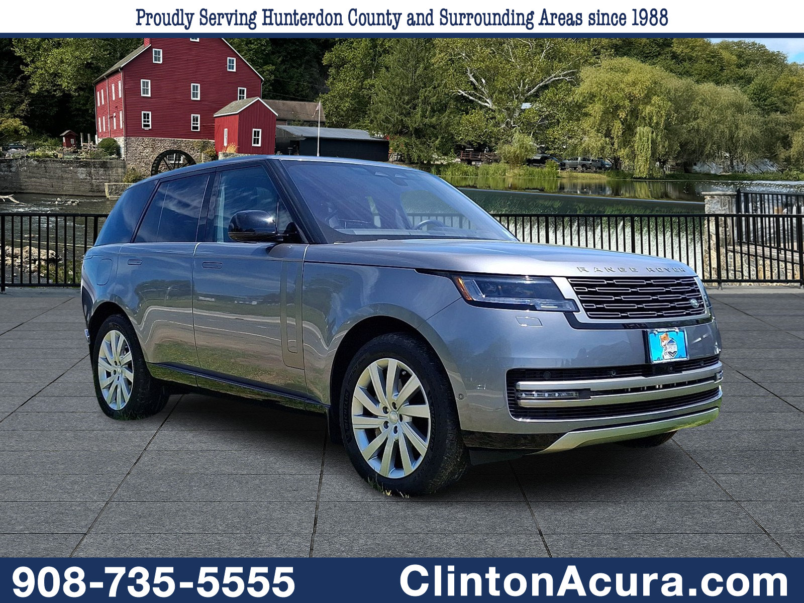 Used 2023 Land Rover Range Rover SE AWD/4WD image 1