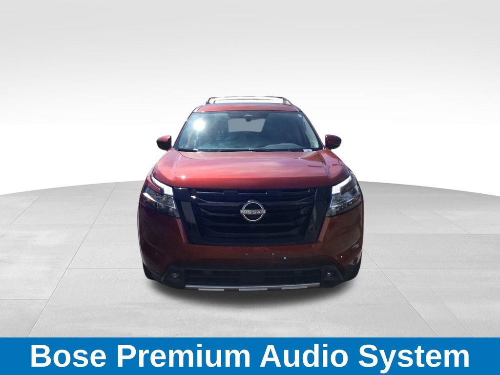 Used 2022 Nissan Pathfinder SL w/ SL Premium Package image 3