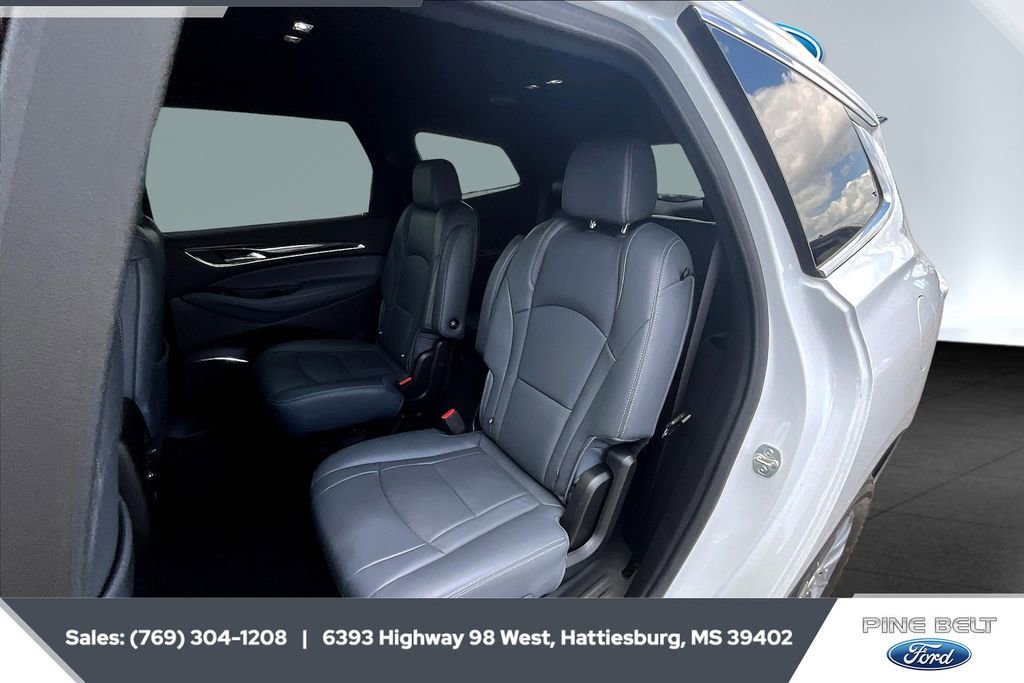 Used 2024 Buick Enclave Premium image 19