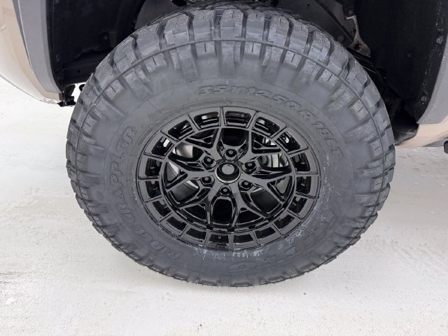 Used 2026 Toyota Tacoma TRD Off-Road AWD/4WD image 7