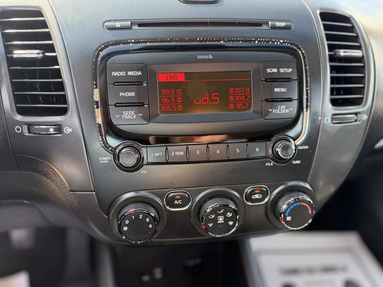 Used 2018 Kia Forte LX FWD image 21