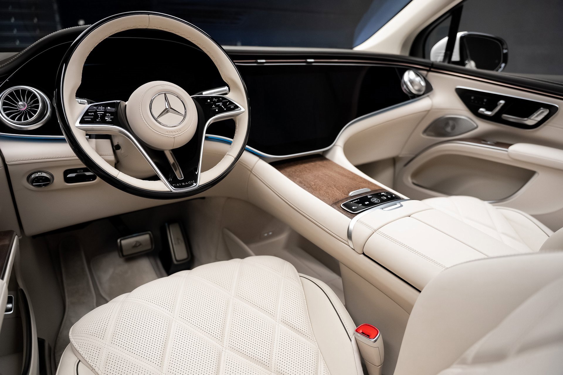 Used 2024 Mercedes-Benz Maybach EQS 680 Maybach EQS 680 image 2