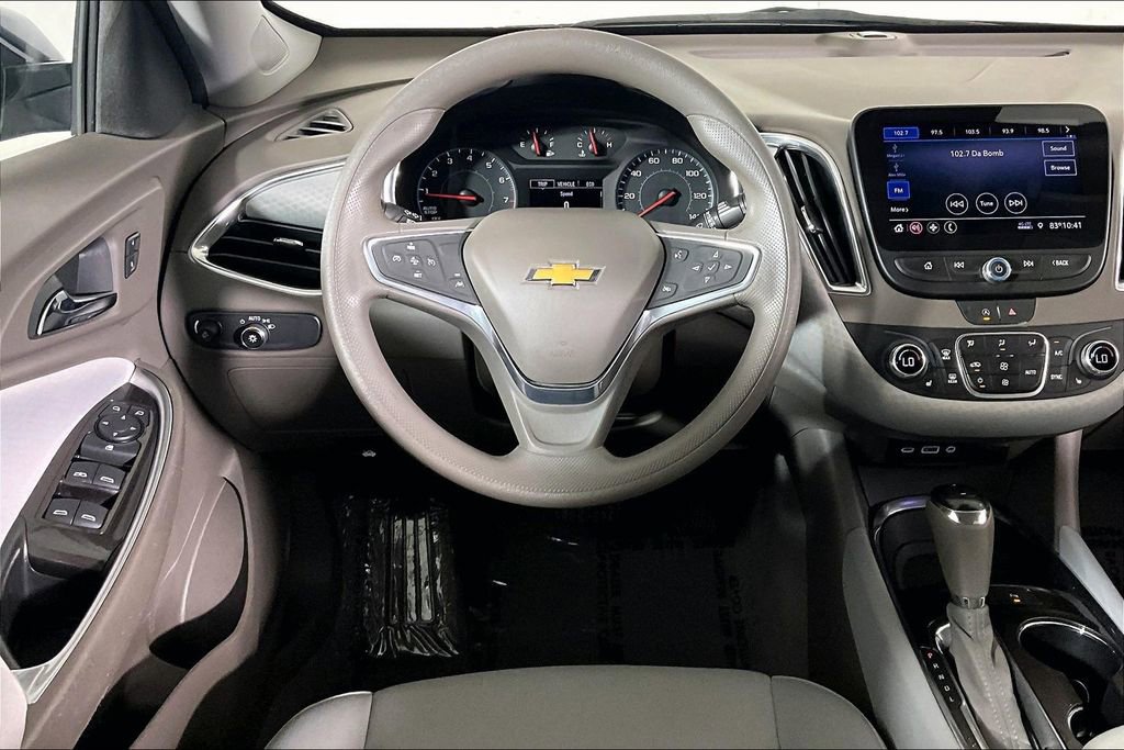 Used 2020 Chevrolet Malibu LT FWD image 4